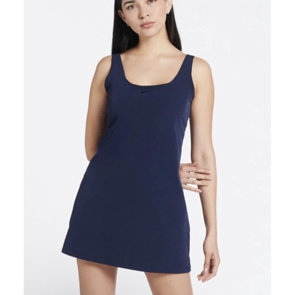 Nike Bliss Luxe Women's XL Training Tank Dress Navy Blue Built In Bra Shorts EUC - Picture 1 of 11